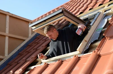 Pose de fenêtres de toit Velux à Ance Féas